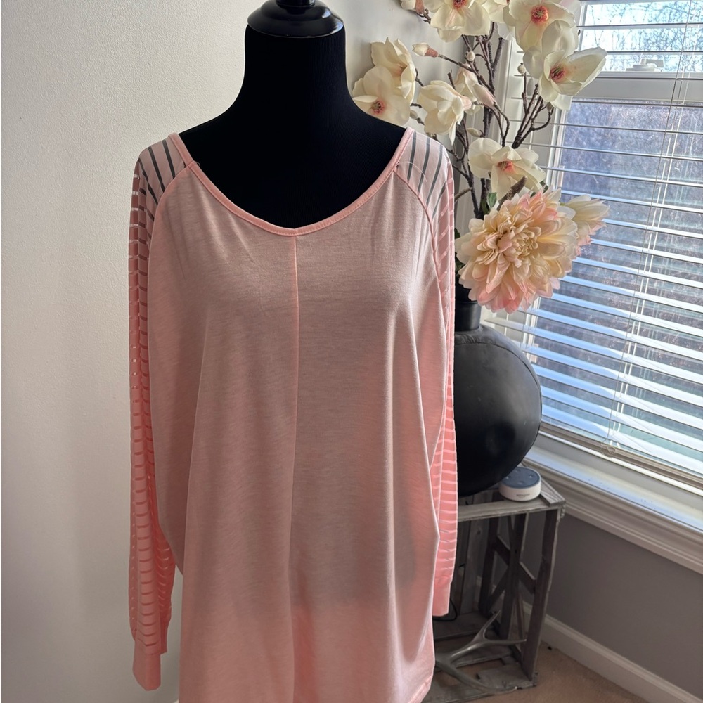 Chic Light Pink Long Sleeve Top